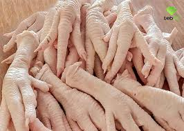 تصویر 1 از پا مرغ پاک شده آماده مصرف با بسته بندی استاندارد